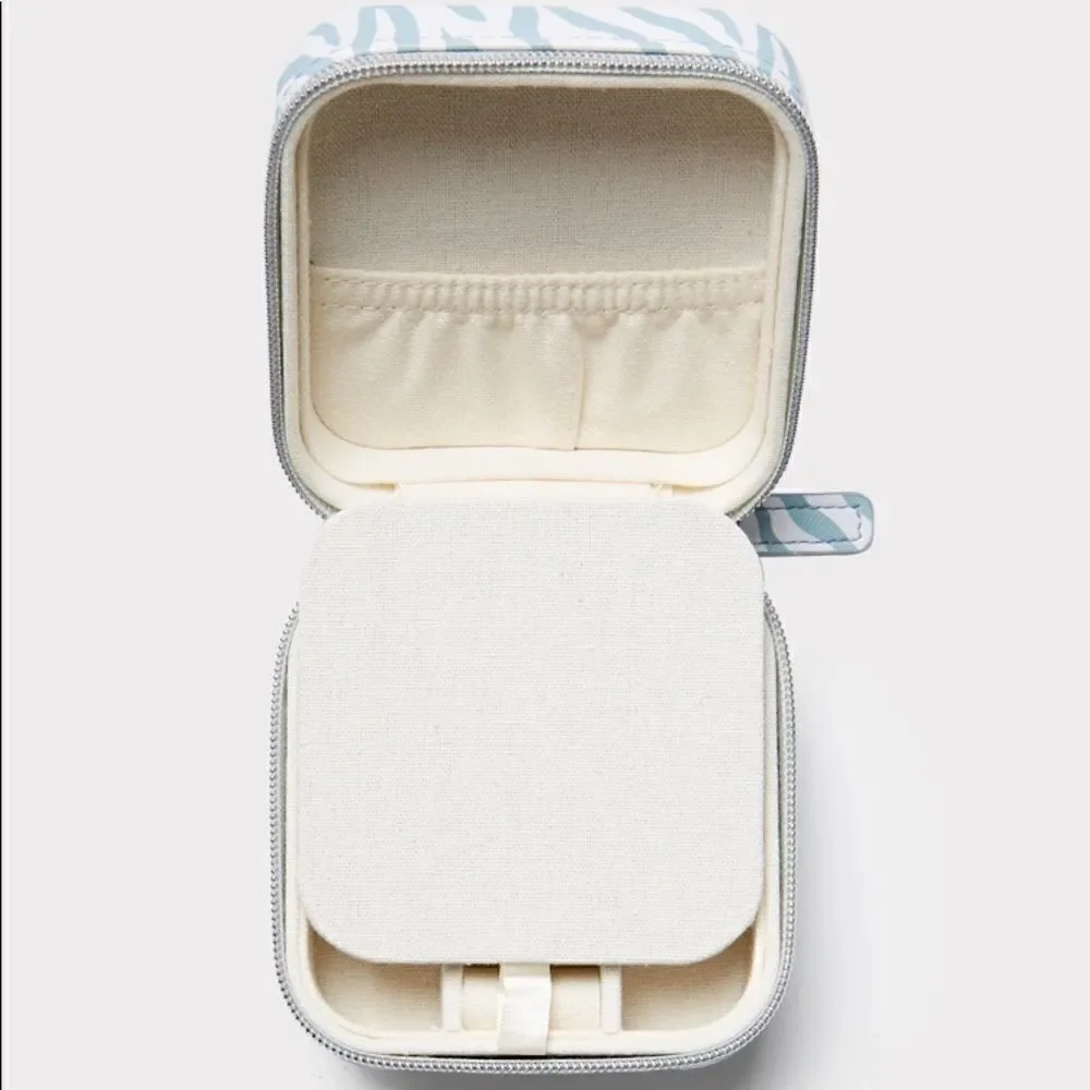 Milly Traveling Jewelry Box!